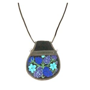 Guatemalan hand made embroidered purse